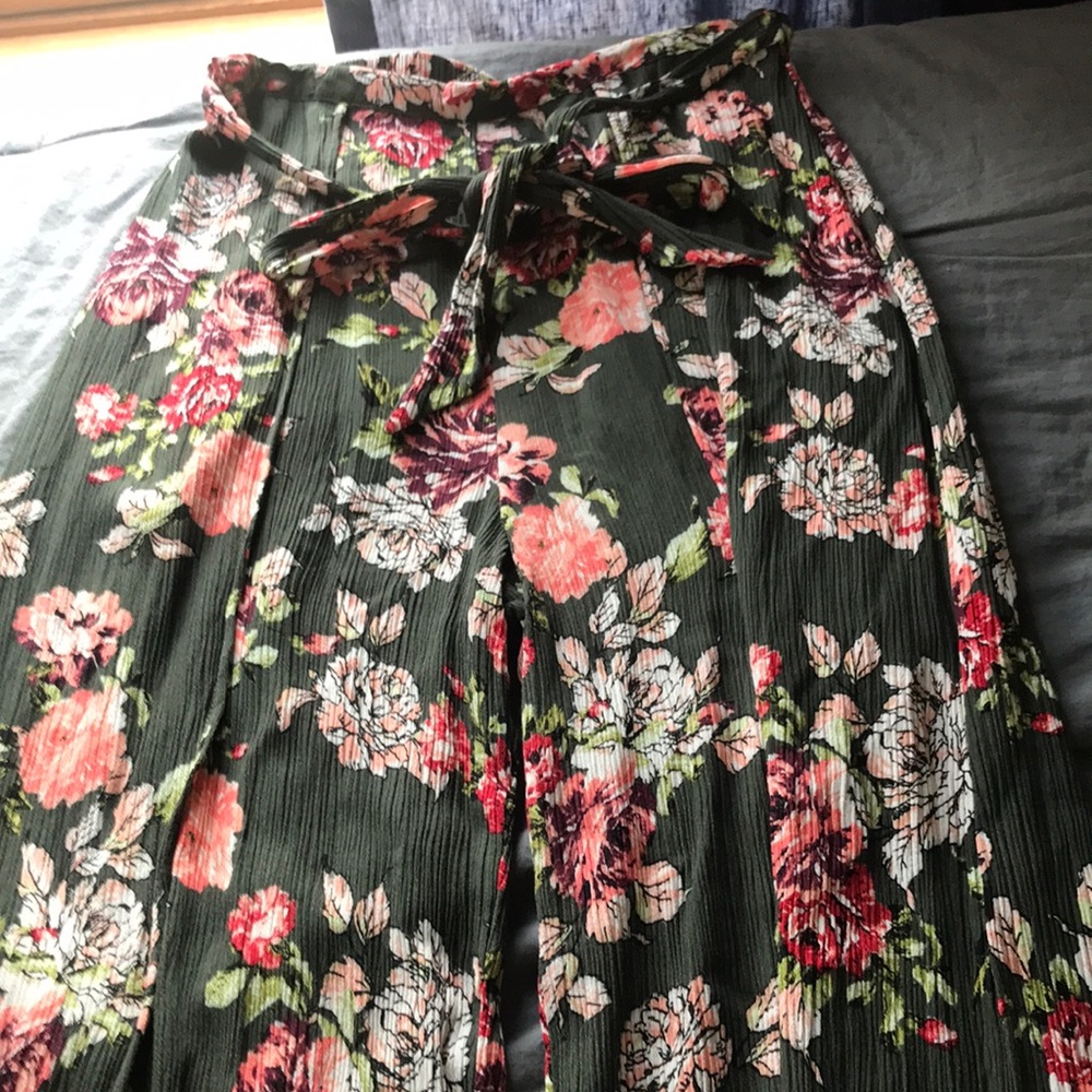 Floral flowy pants